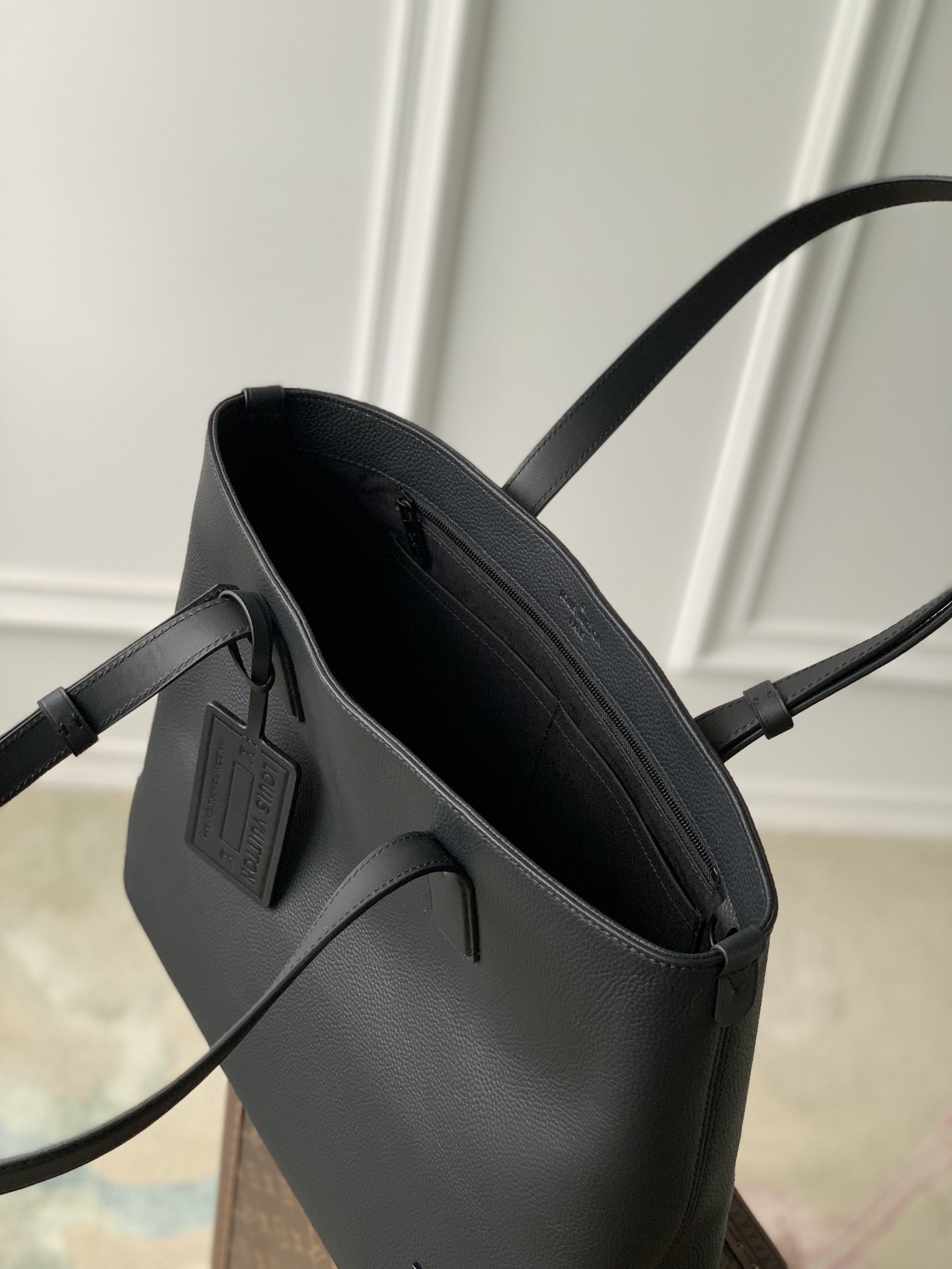 l**is V*t*n tote aerogram briefcase-m22481-38 x 32.5 x 13cm