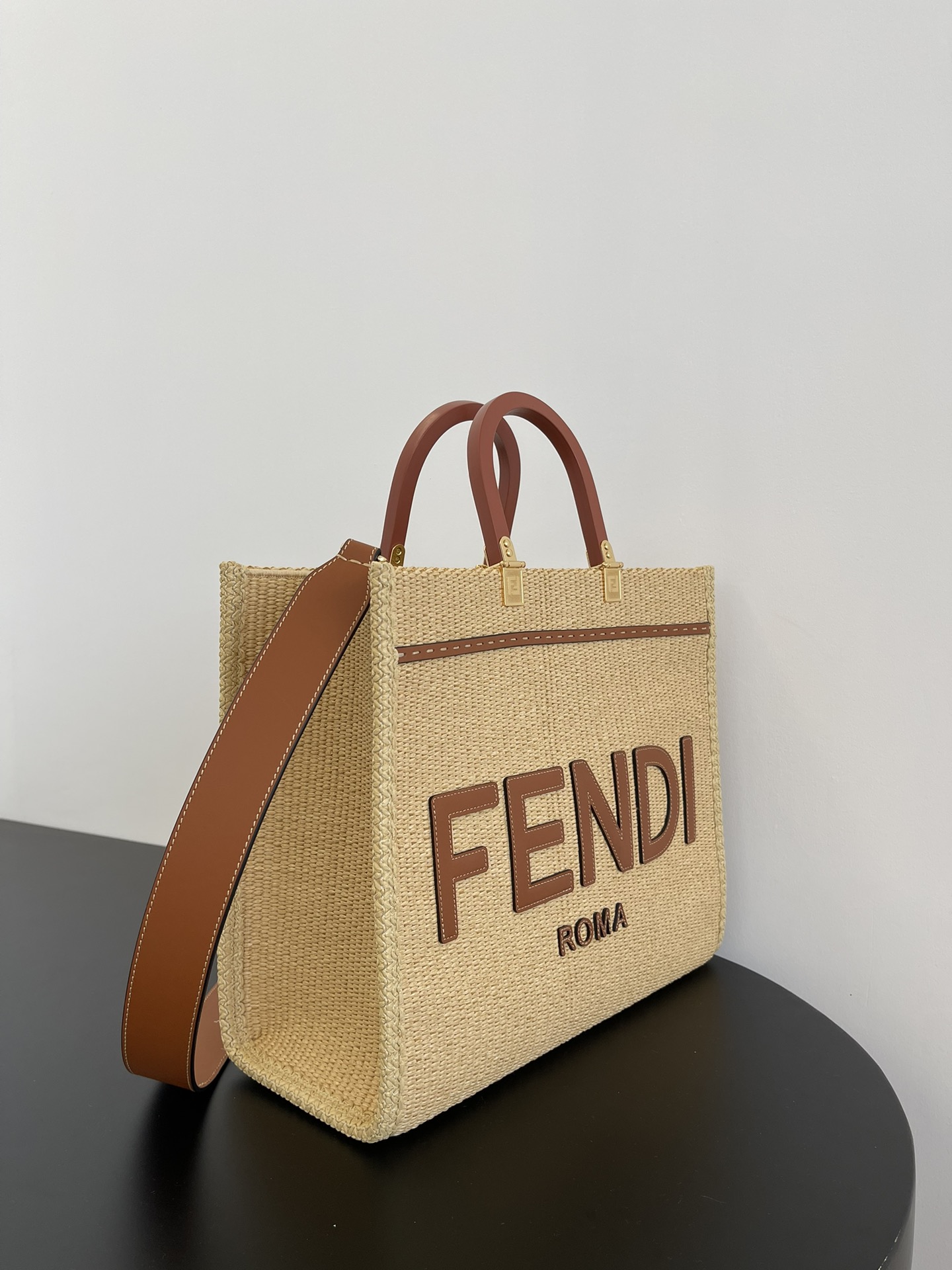 F**di sunshine tote-31x17x35cm