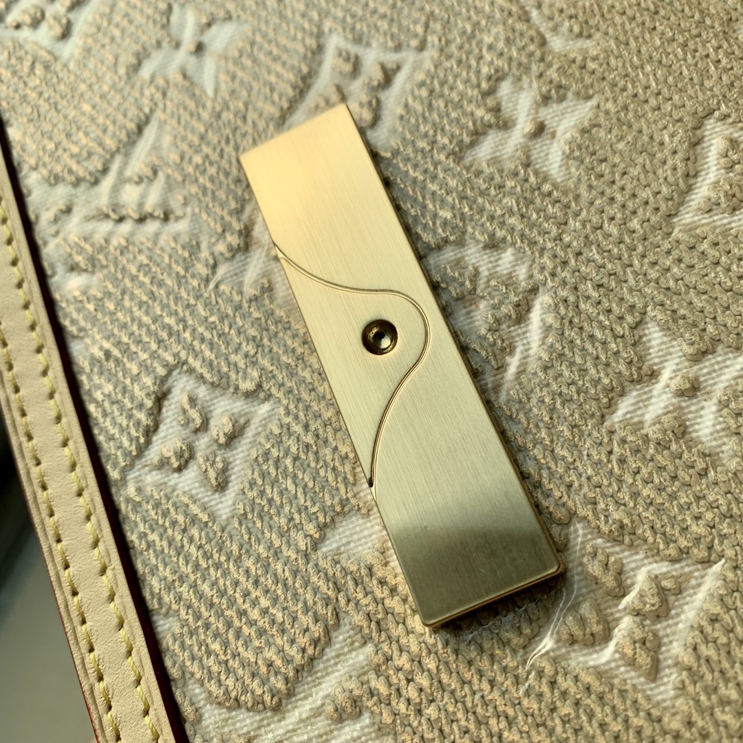 l**is V*t*n mini dauphine bag-20*15*9cm