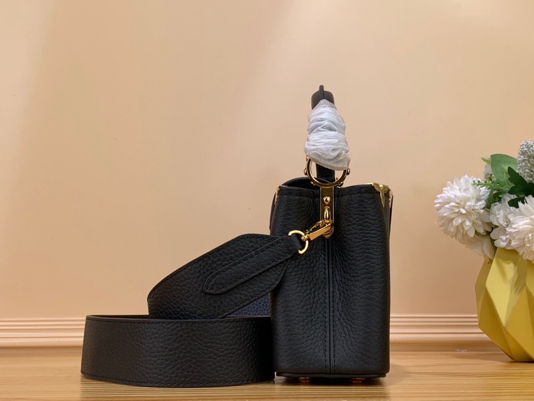 l**is V*t*n mini capucines handlebag-21*14*8cm