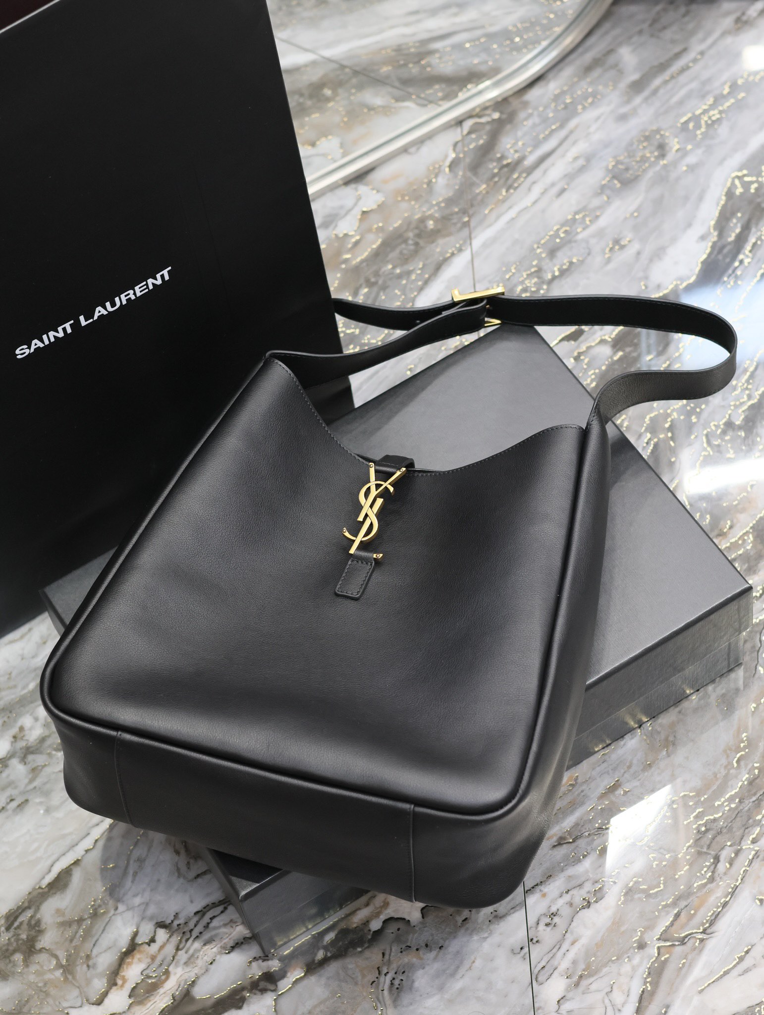 YSL Le5A7 Vintage Bag