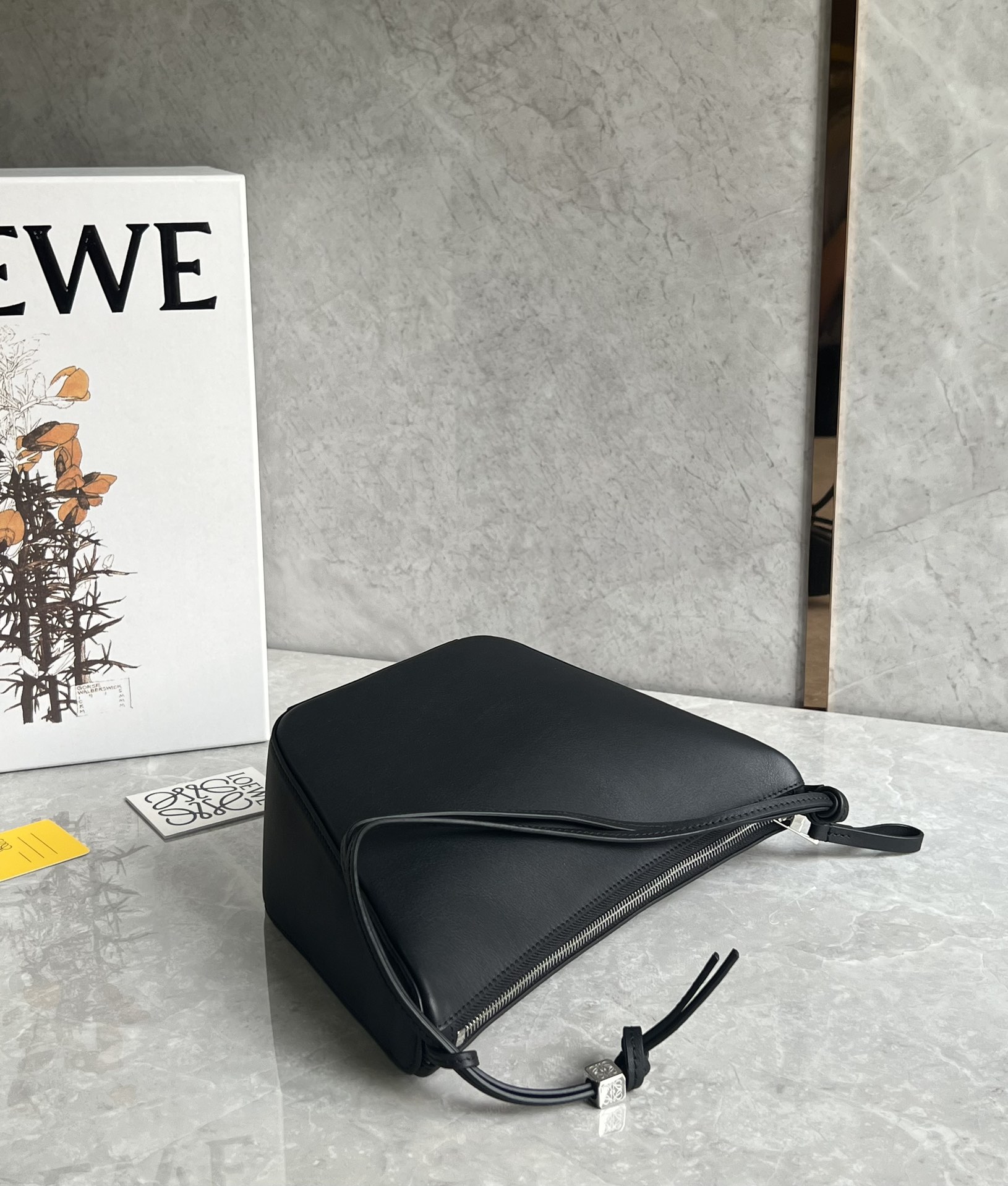Loewe Hammock Hobo Bag-28*17*9.5CM