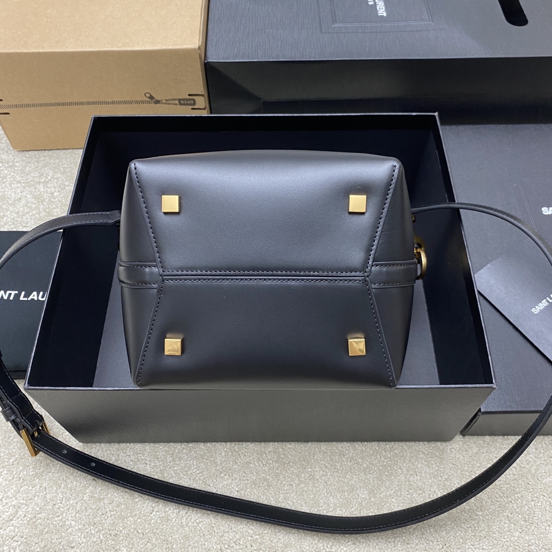 YSL Le37 Vintage Bag