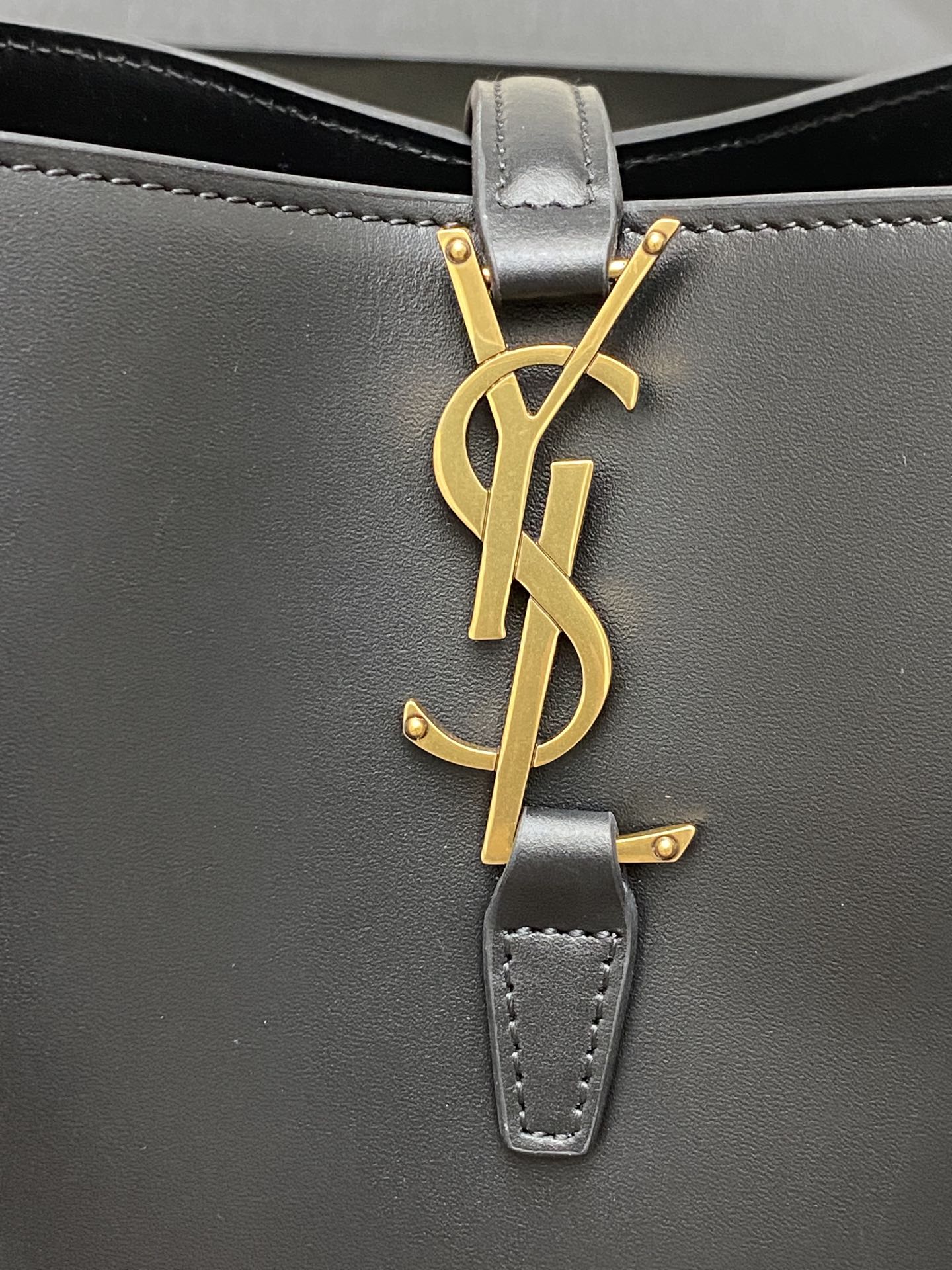 YSL Le37 Vintage Bag