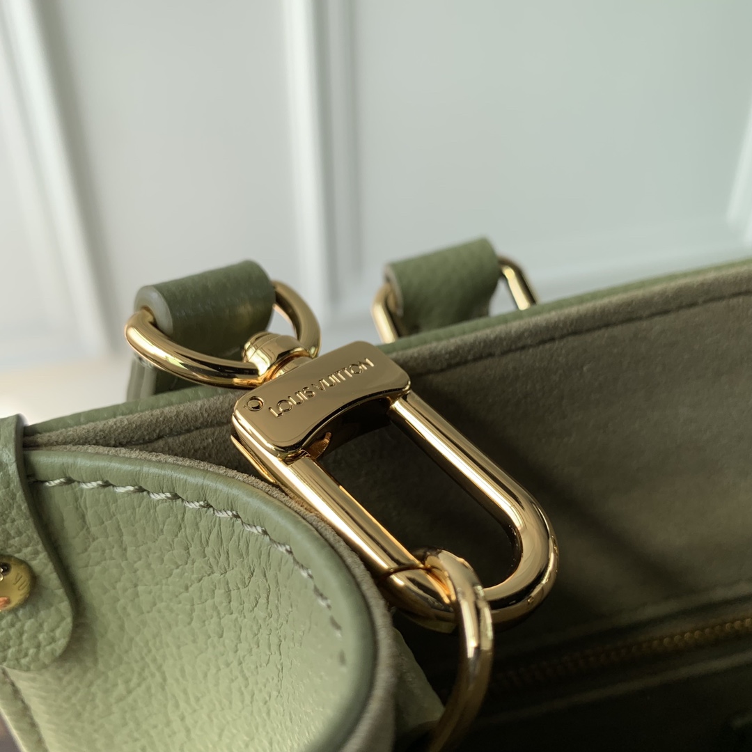 l**is V*t*n onthego handbag- m21732-25*19*11.5 cm