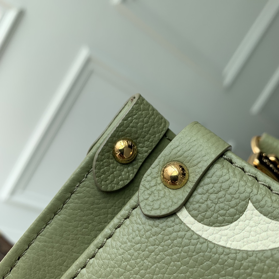 l**is V*t*n onthego handbag- m21732-25*19*11.5 cm