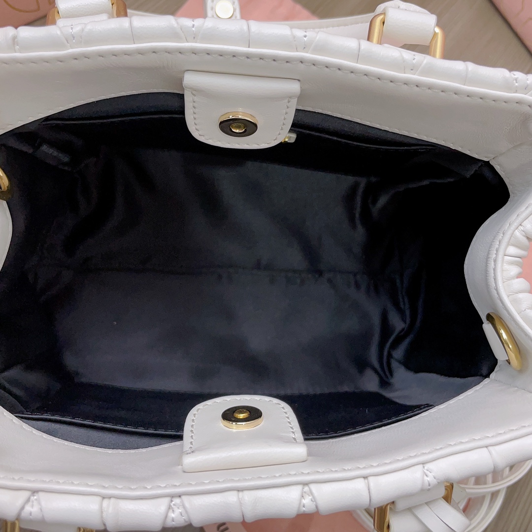 MiuMiu Tote-20 X16 X11CM