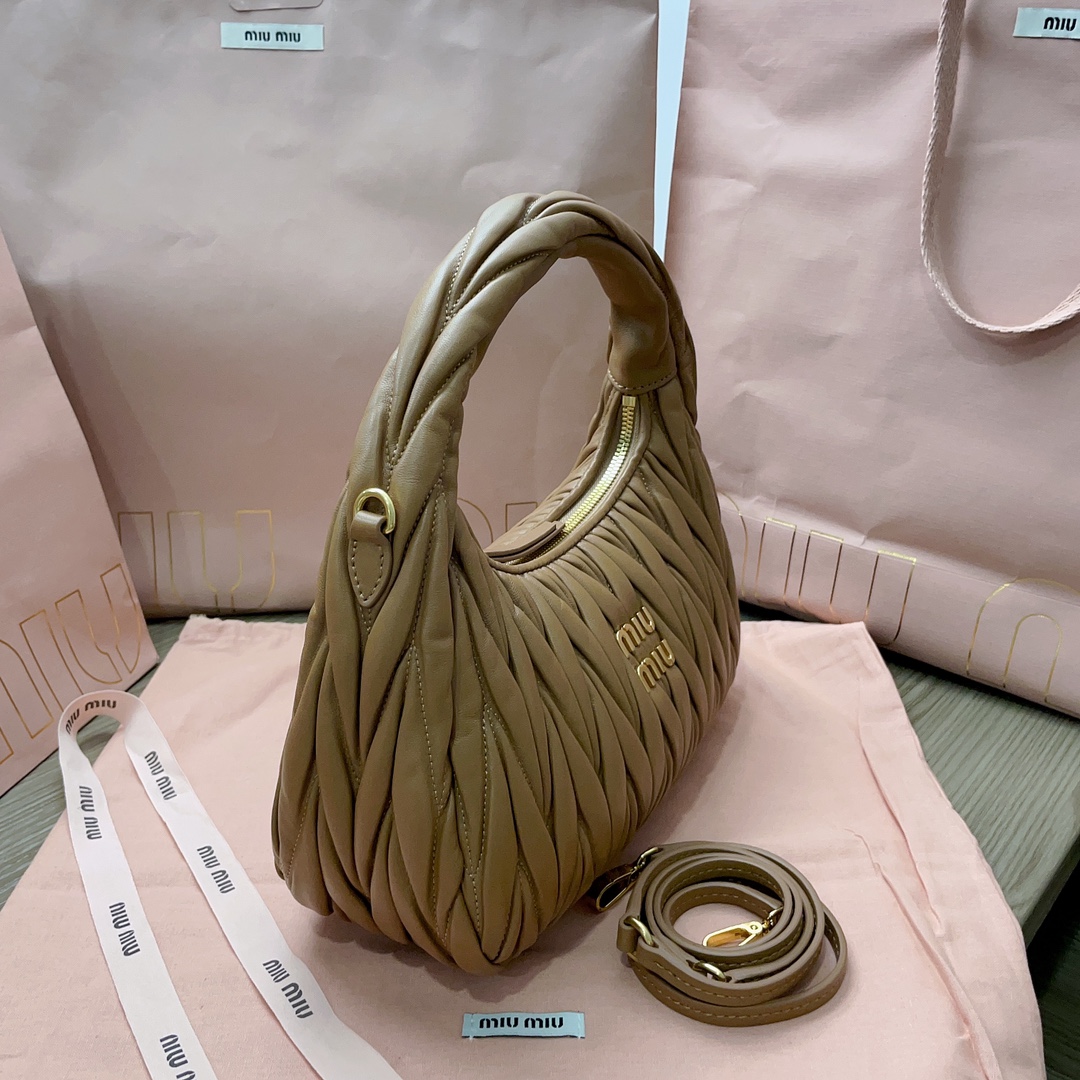 MiuMiu Bag-25X18X7CM