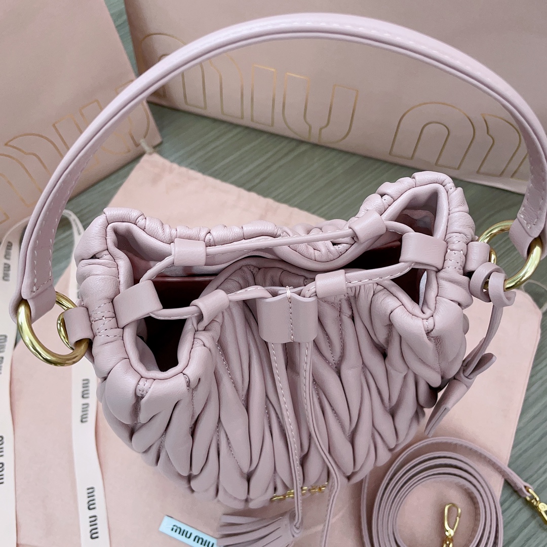 MiuMiu Bag-20X18X14CM