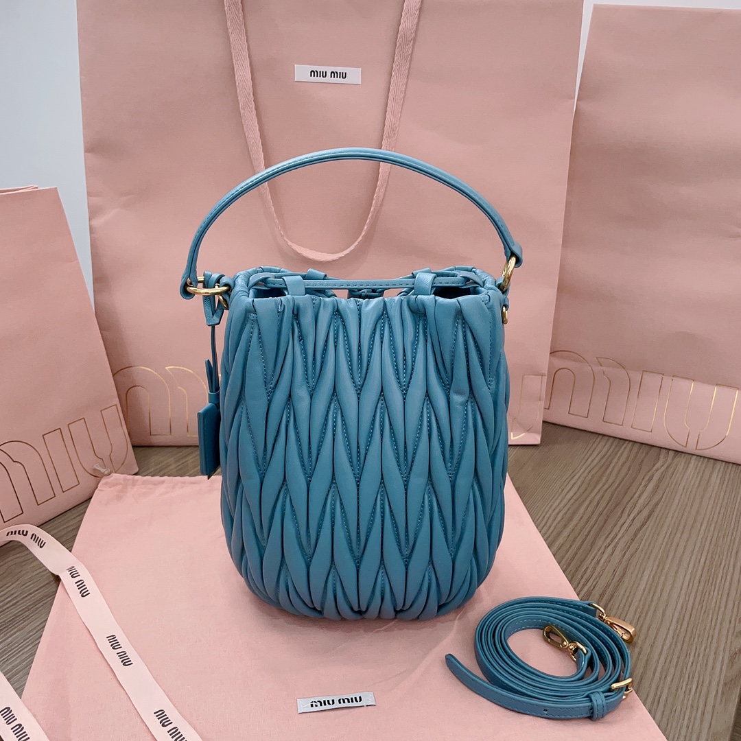 MiuMiu Bag-20X18X14CM