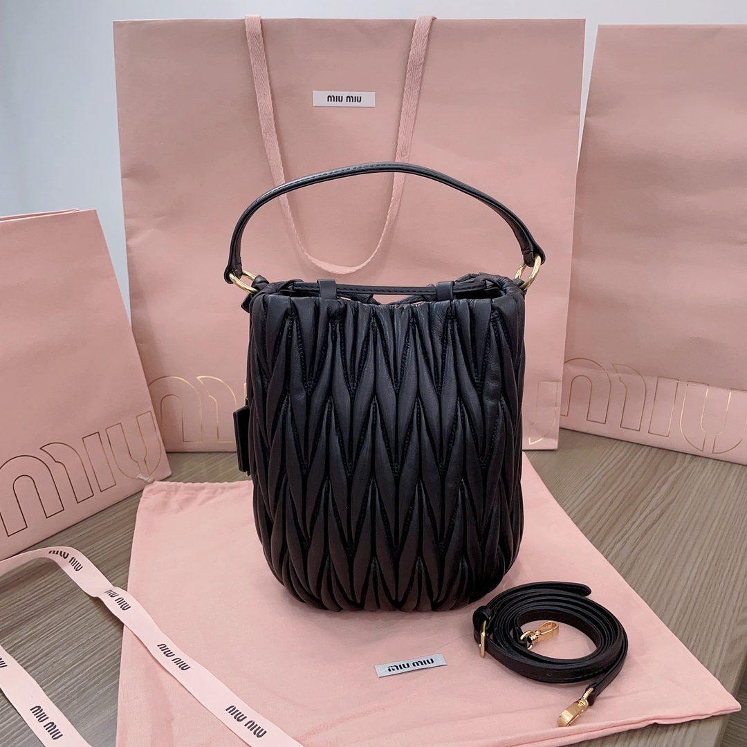 MiuMiu Bag-20X18X14CM