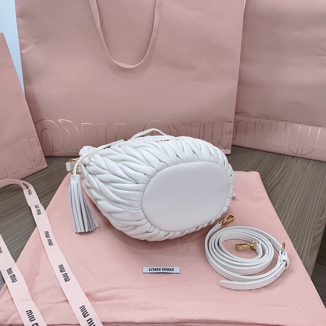 MiuMiu Bag-20X18X14CM