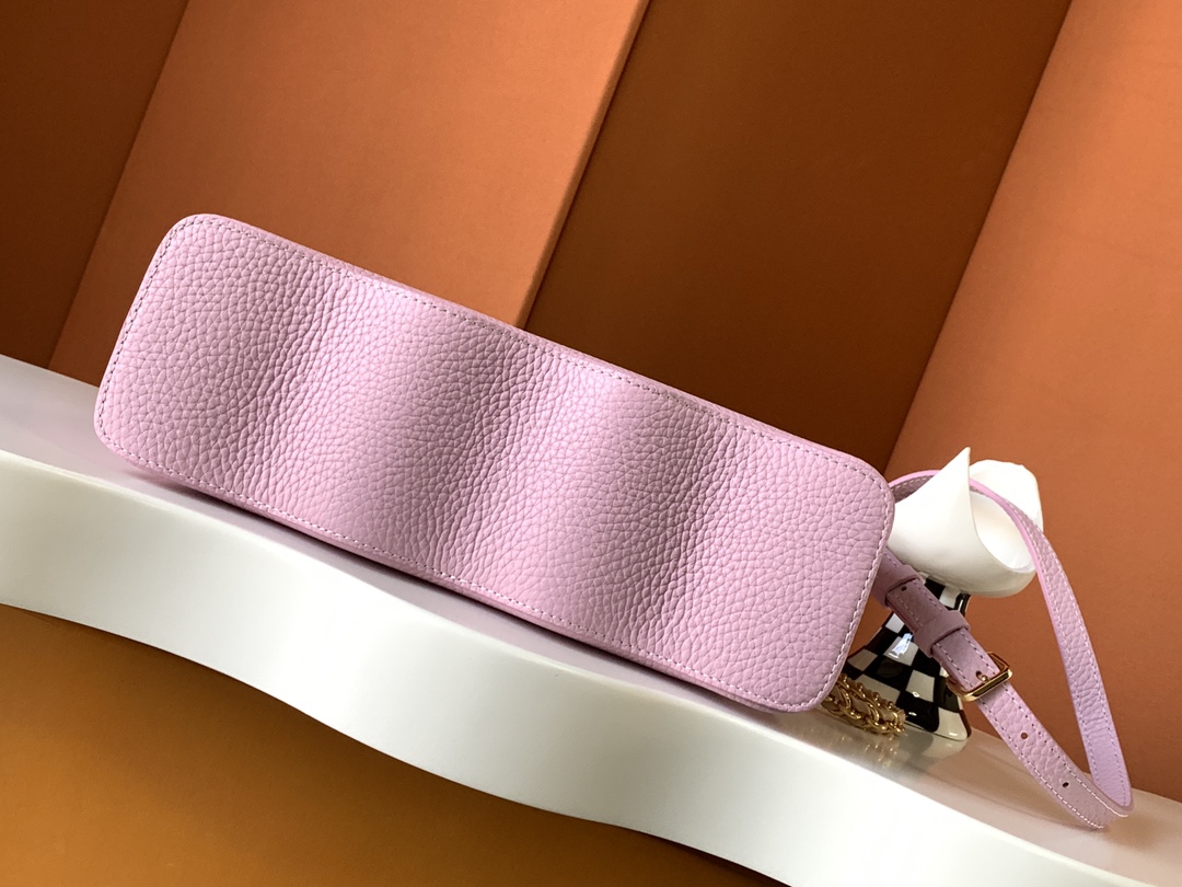 l**is V*t*n capucines bb-27*18*9cm