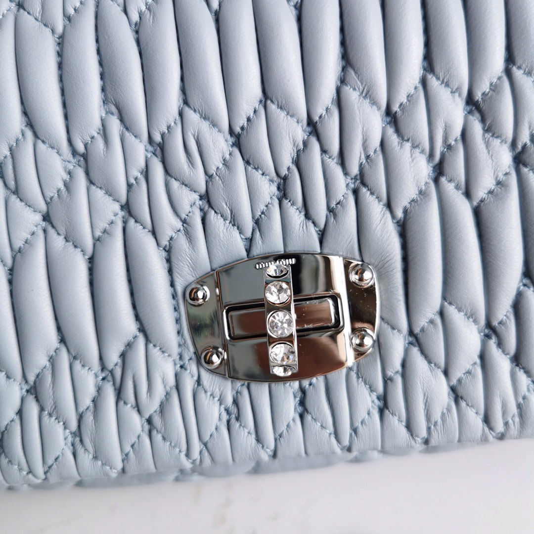 MiuMiu Chain Bag-22.5*4.5*12CM