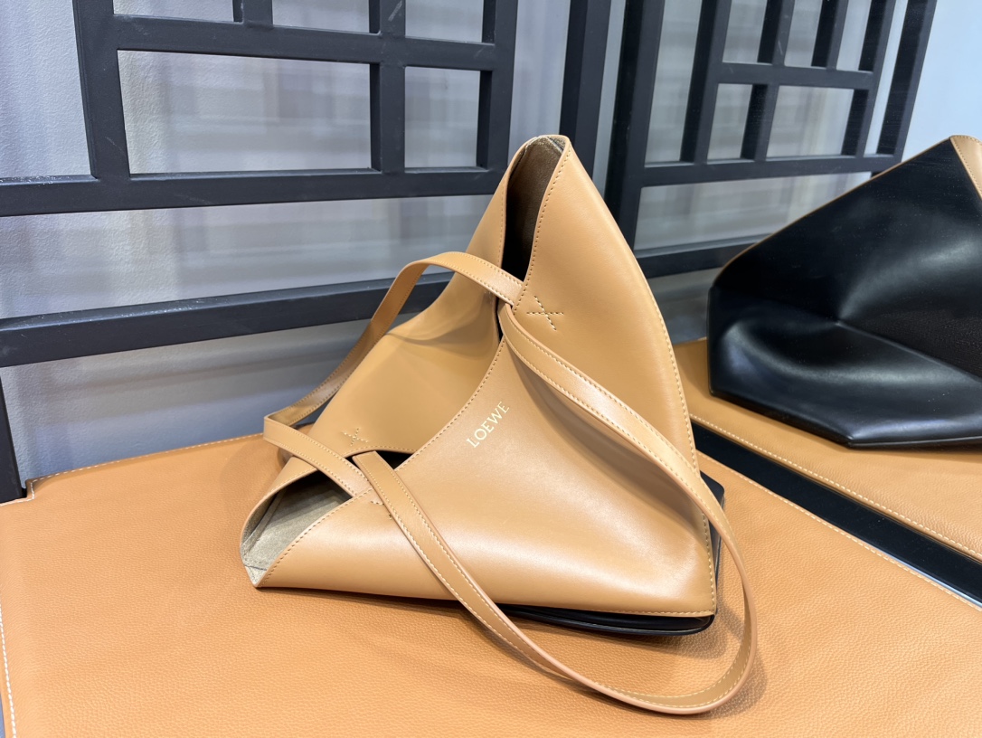 Loewe Puzzle Tote-25/14/30CM