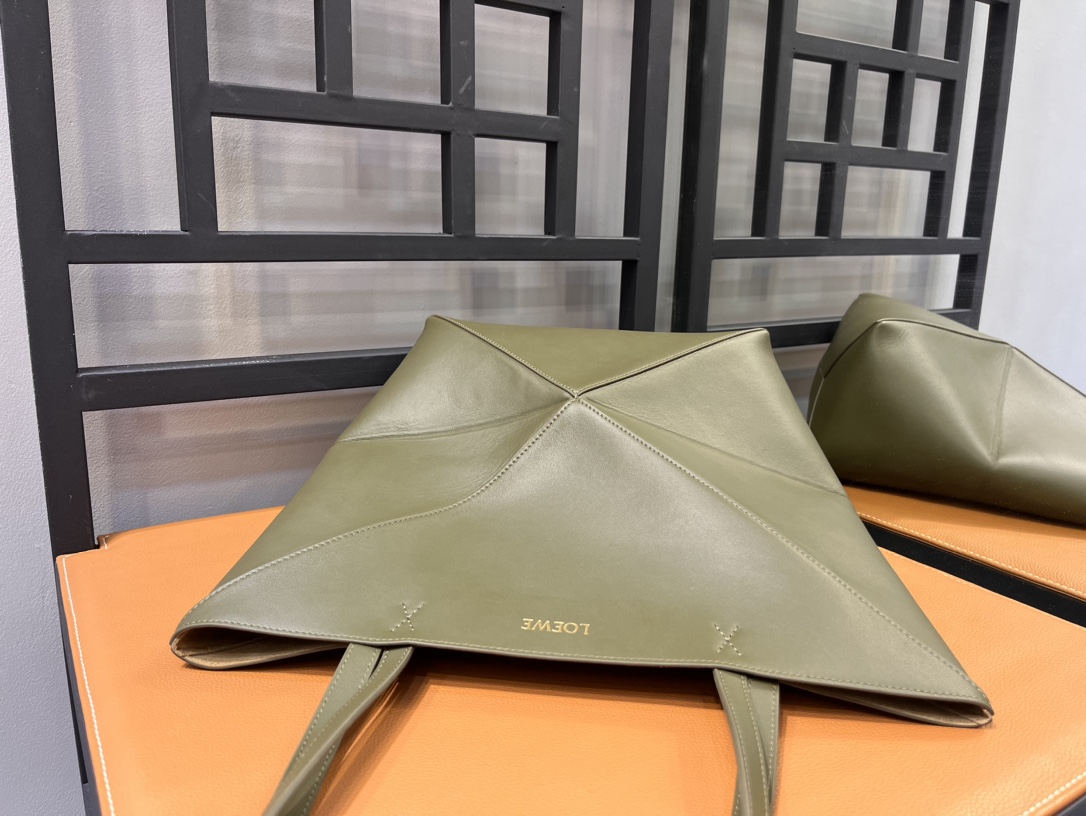 Loewe Puzzle Tote-25/14/30CM