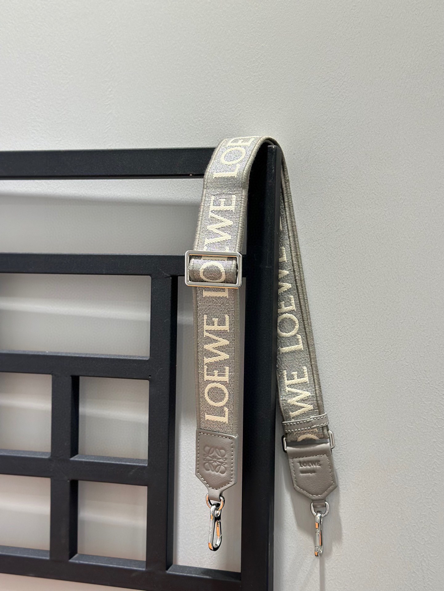 Loewe Straps-105*4CM
