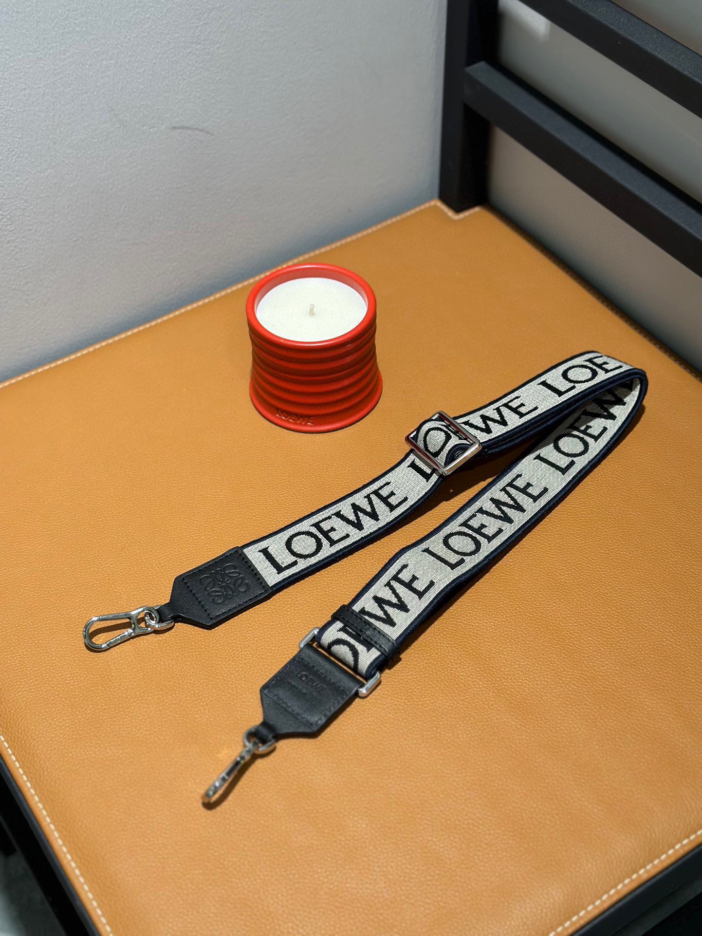 Loewe Straps-105*4CM