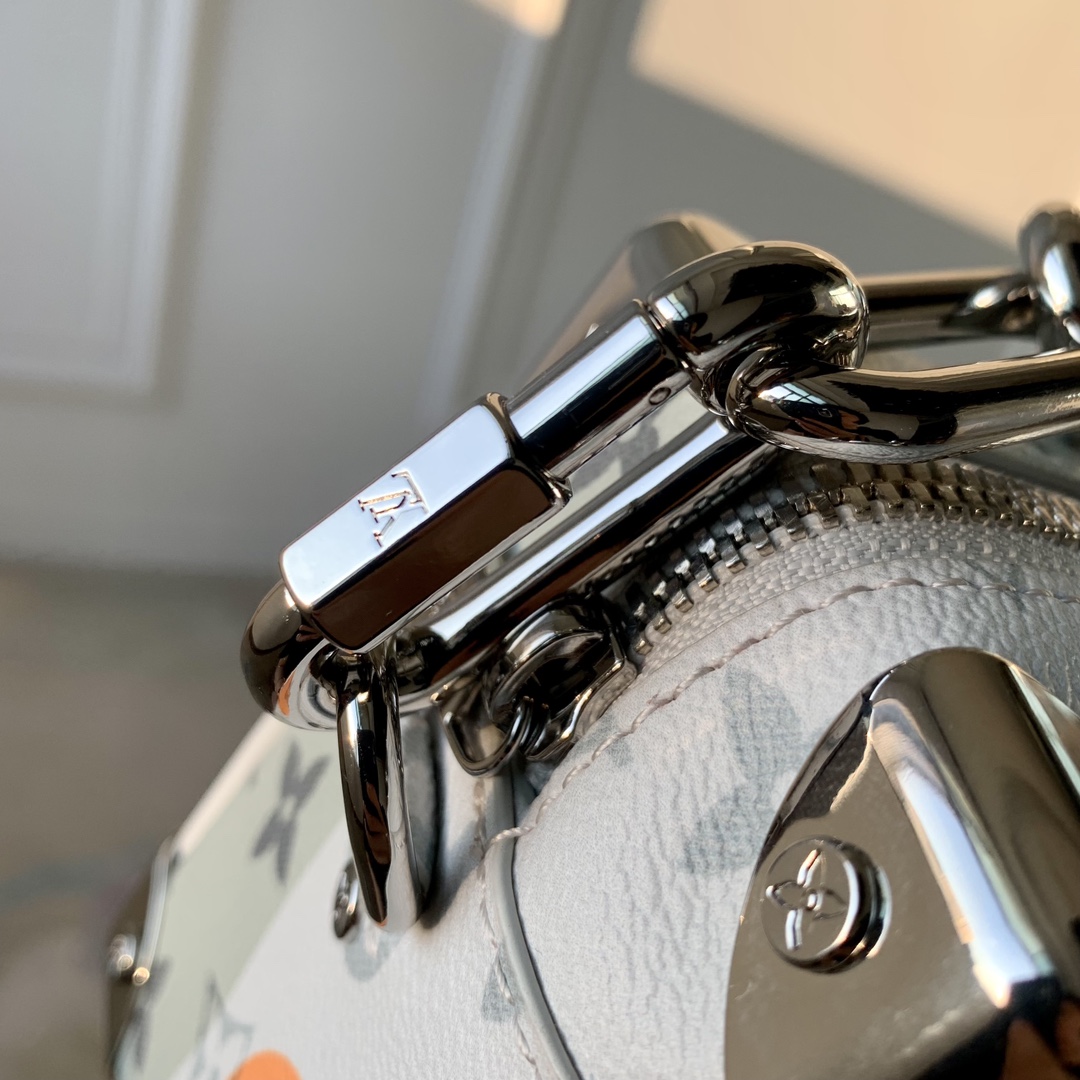 l**is V*t*n mini soft trunk-m23144-18*13*8m