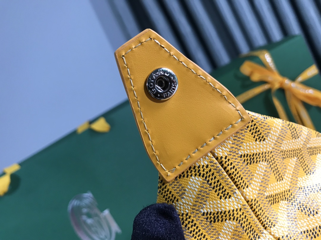 Go*ard cosmetic bag-25x12x12cm