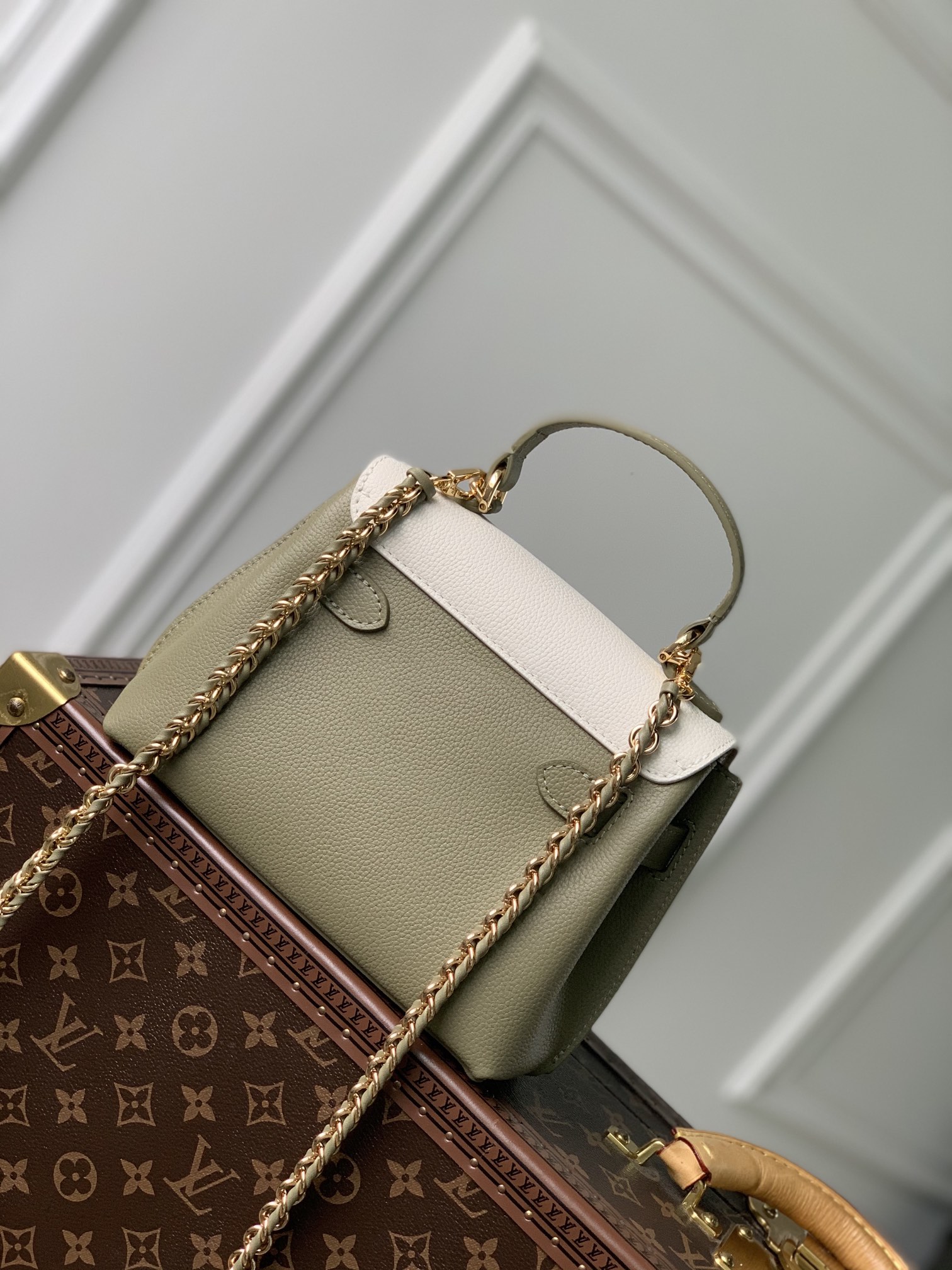 l**is V*t*n lockme ever 23x17x10cm