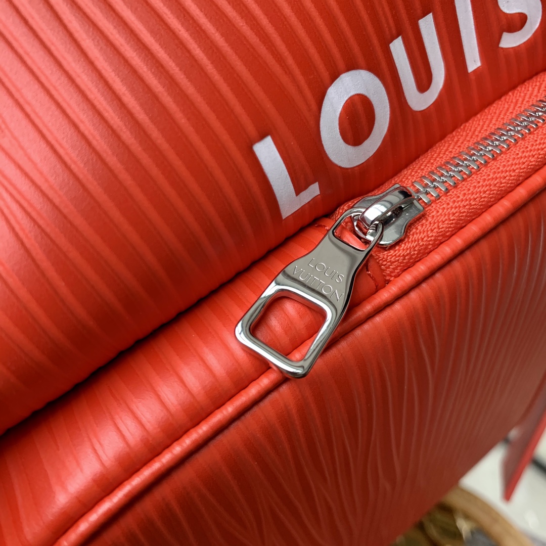 l**is V*t*n montsouris backpack-32 x 40 x 19cm