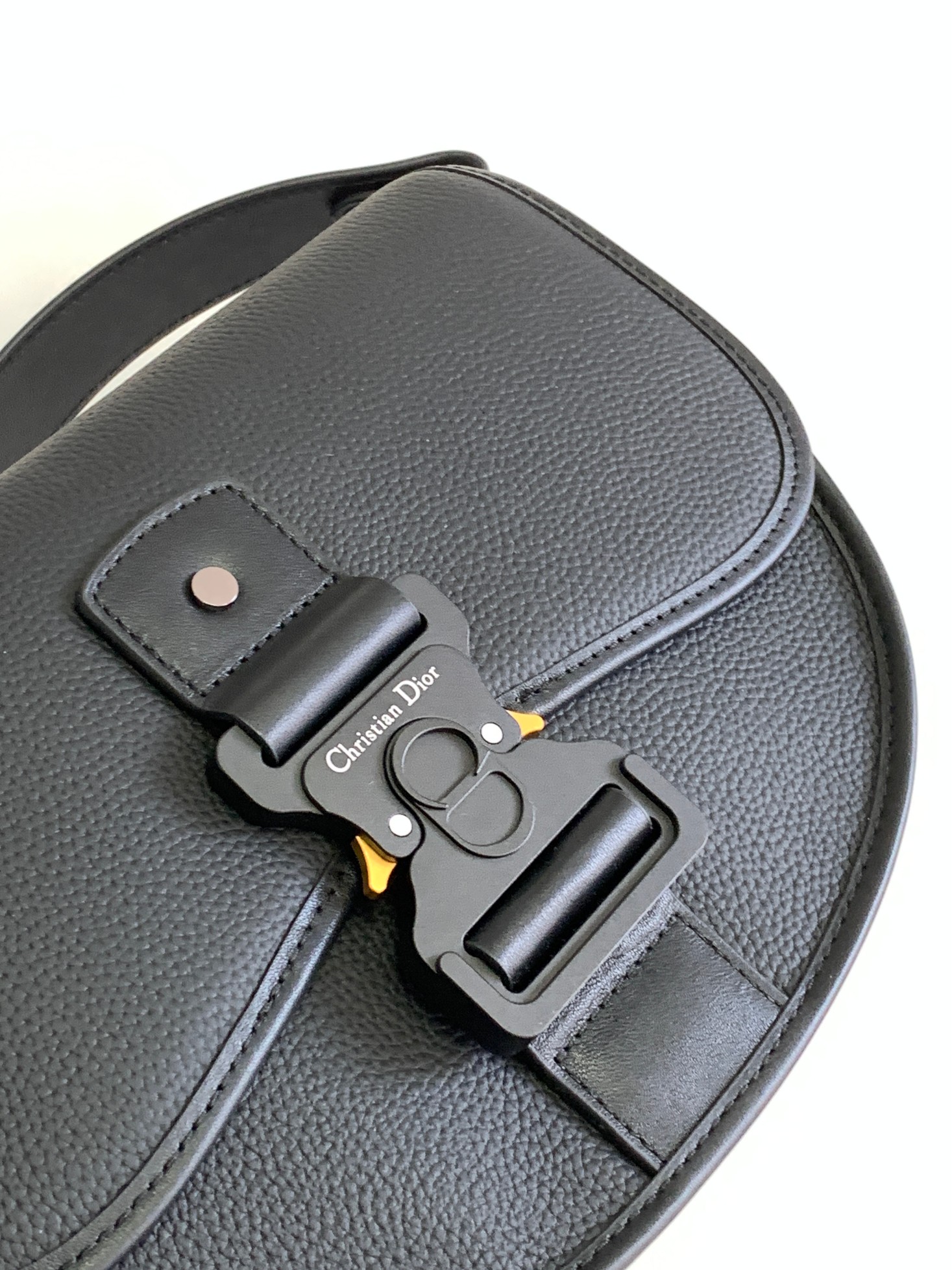 D*or gallop messenger bag-28 x 22 x 7 cm