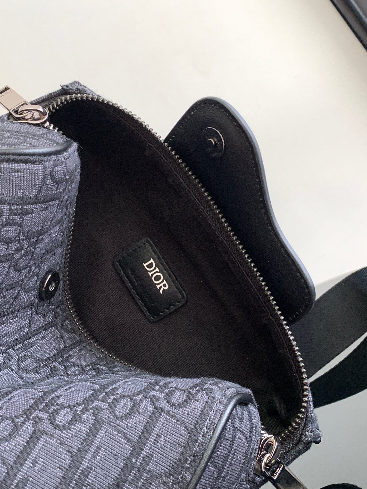 Dio Lingot 22 Bag-22 x 10.5x 12.5CM