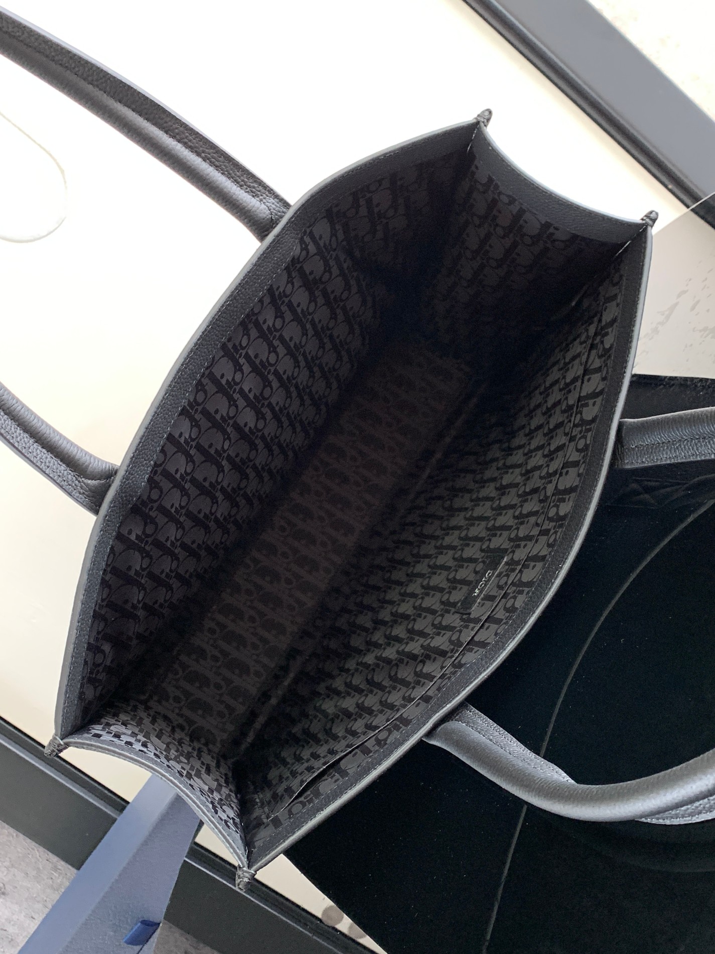 D*or safari tote-39 x 35 x 11cm