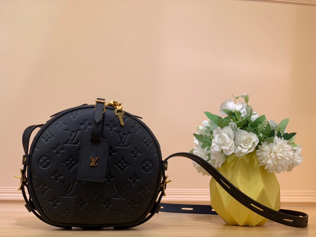 l**is V*t*n boite chapeau souple-20 x 22.5 x 8cm