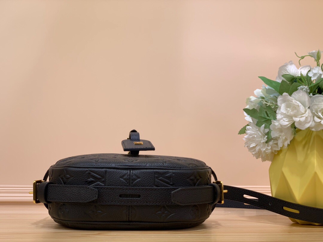 l**is V*t*n boite chapeau souple-20 x 22.5 x 8cm