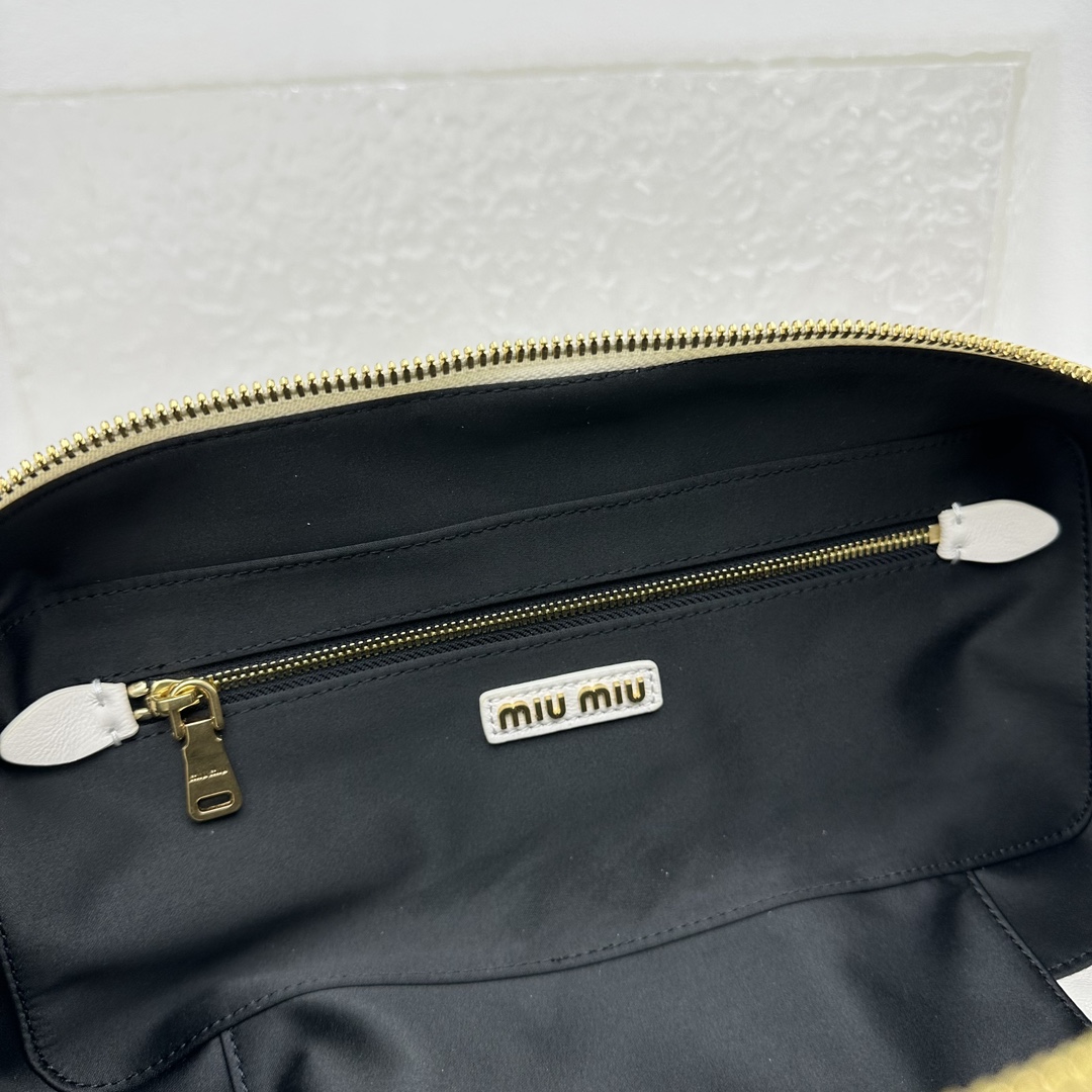 MiuMiu Vintage Rectangular Bag-27*12*9CM