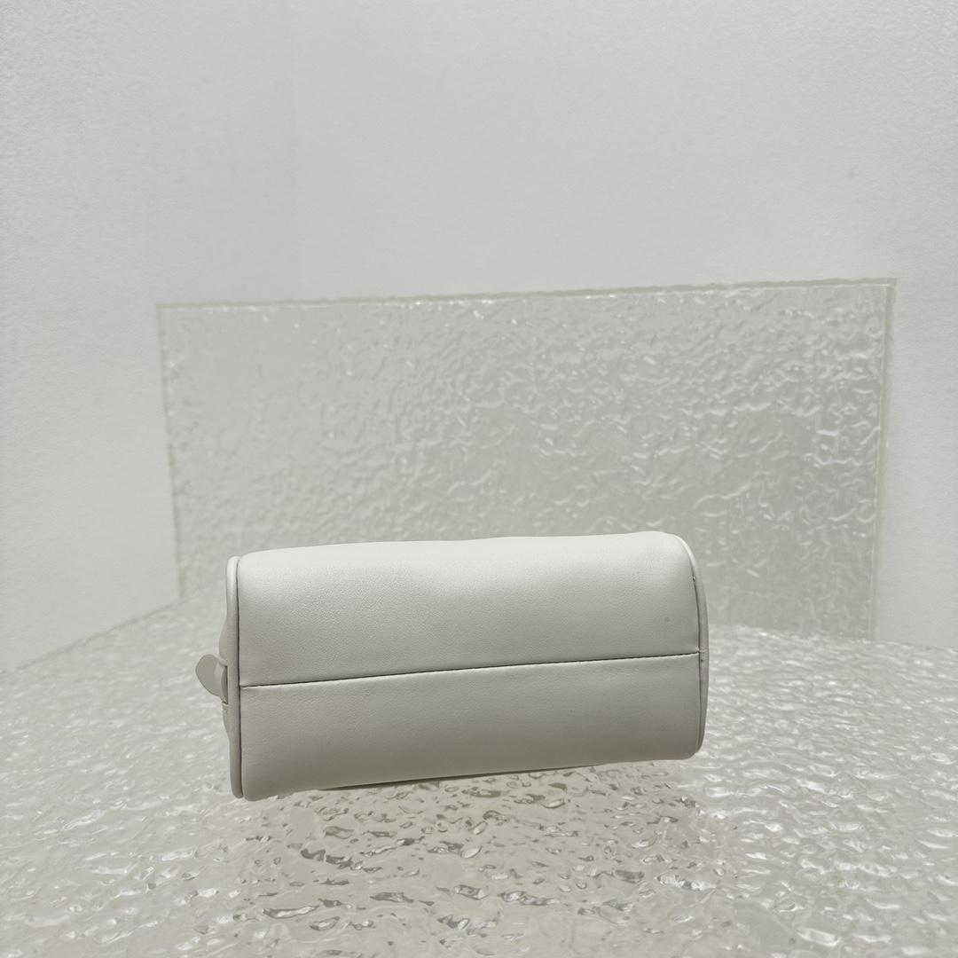 MiuMiu SS23 Bag-18*11.5*8CM