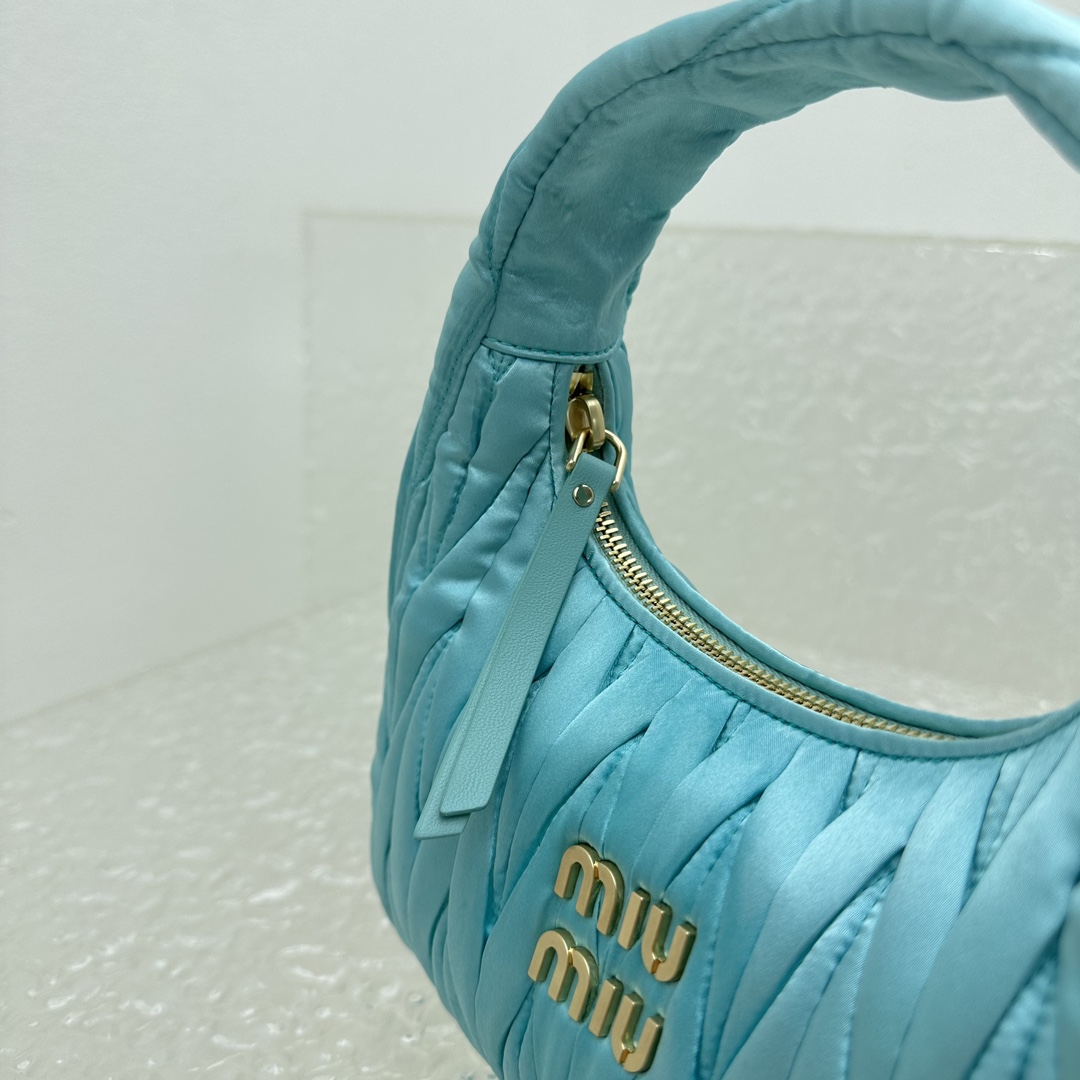 MiuMiu Wander Hobo Bag-20*6*17CM