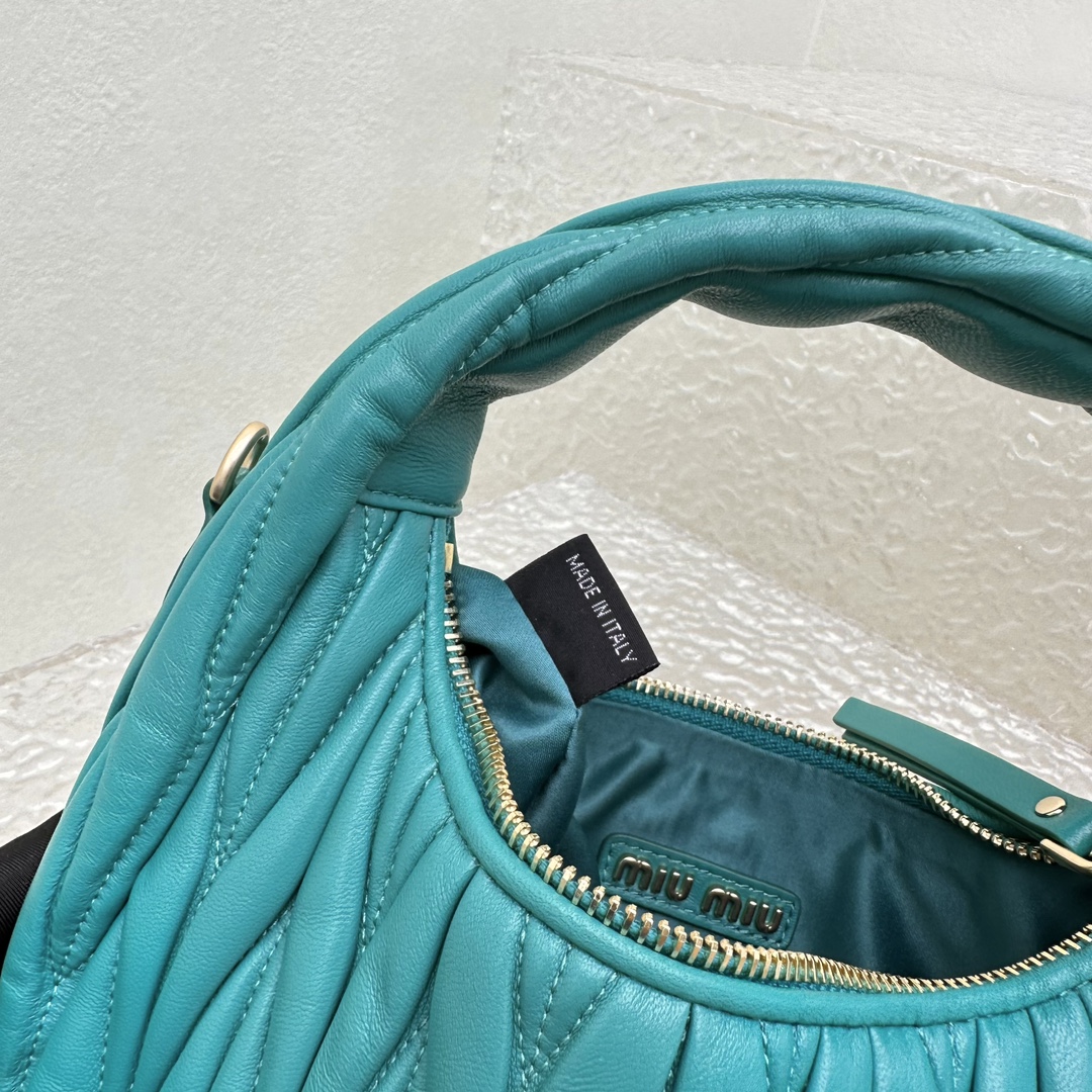 MiuMiu Wander Hobo Bag-20*6*17CM