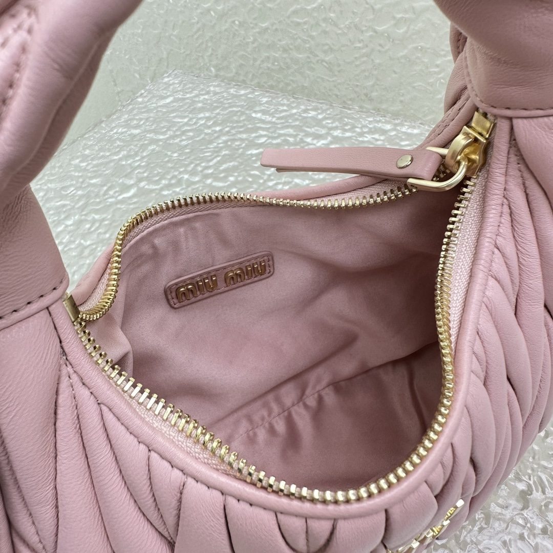 MiuMiu Wander Hobo Bag-20*6*17CM