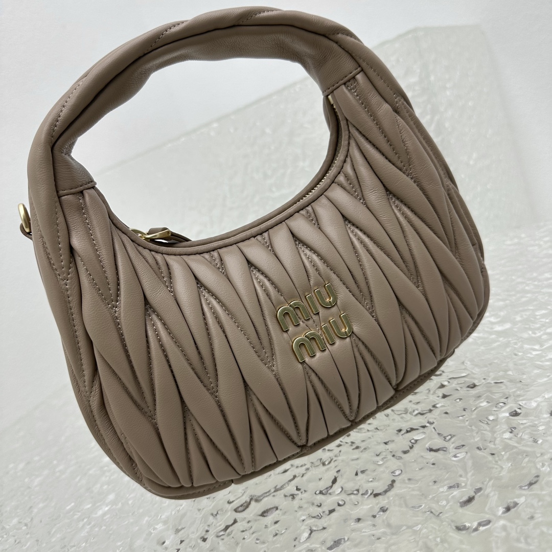 MiuMiu Wander Hobo Bag-20*6*17CM