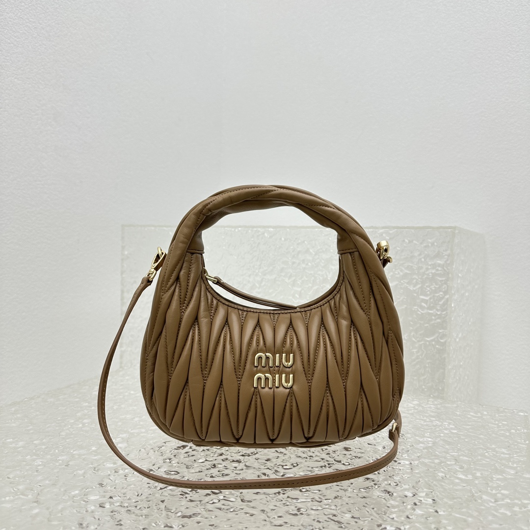 MiuMiu Wander Hobo Bag-20*6*17CM