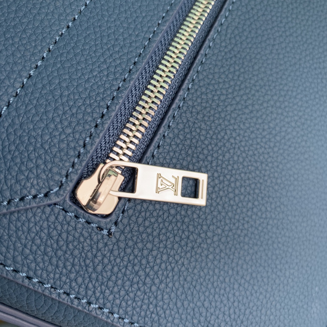 l**is V*t*n aerogram bag-m57080-28x24x10cm