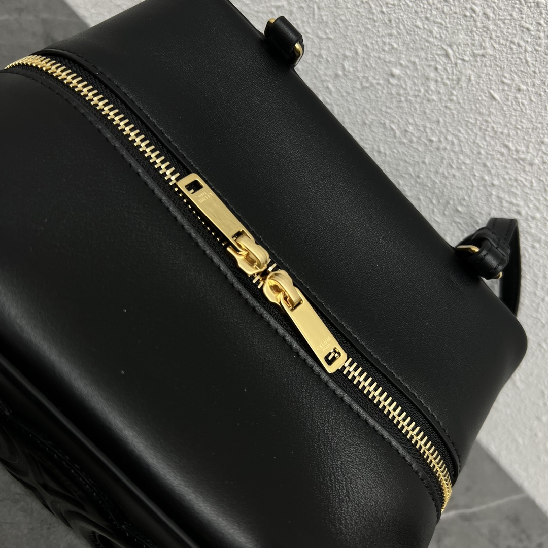 Celin Holded Handbags-20×15×13CM