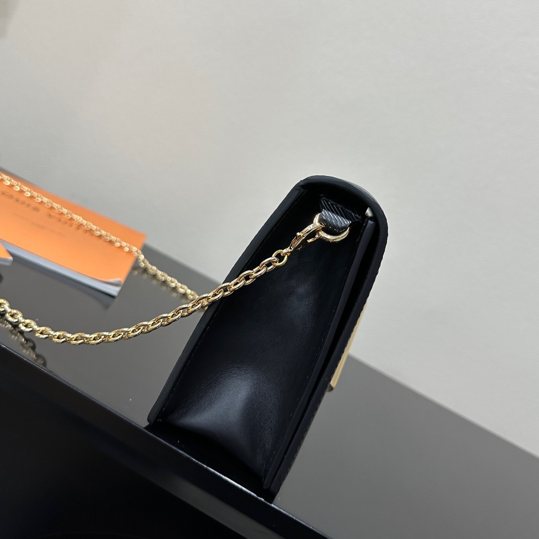 l**is V*t*n twist bag-m68750-19x13.5x4cm