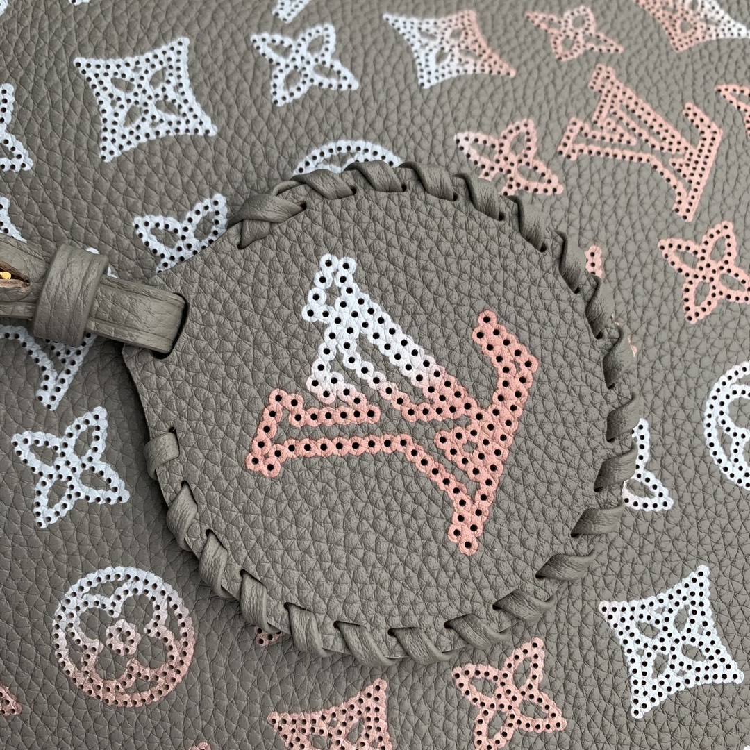 l**is V*t*n blossom handbags-30*27.5*16cm