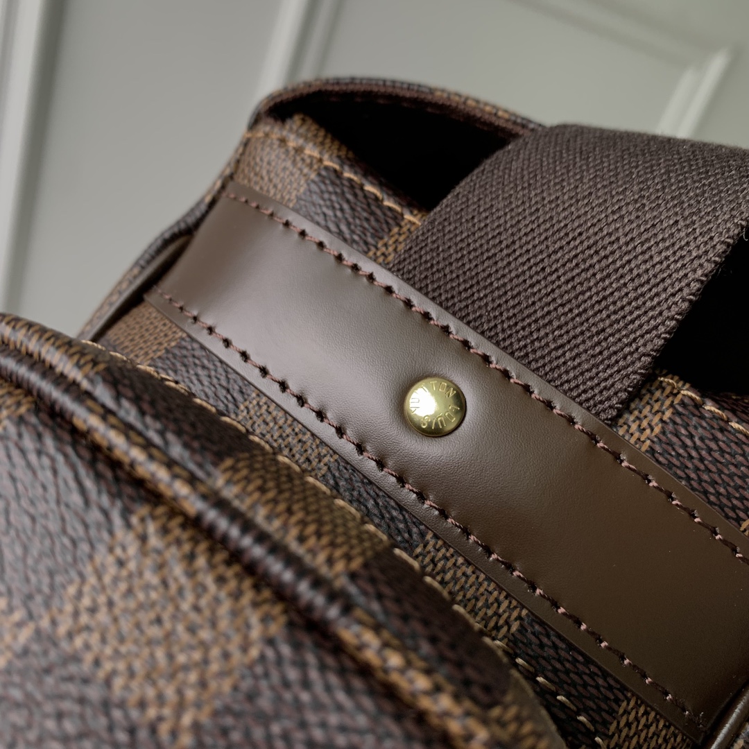 l**is V*t*n vintage messenger bag-35×12×30cm