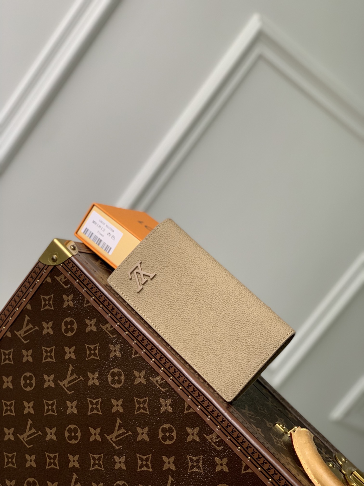 l**is V*t*n wallet-10*19*2cm