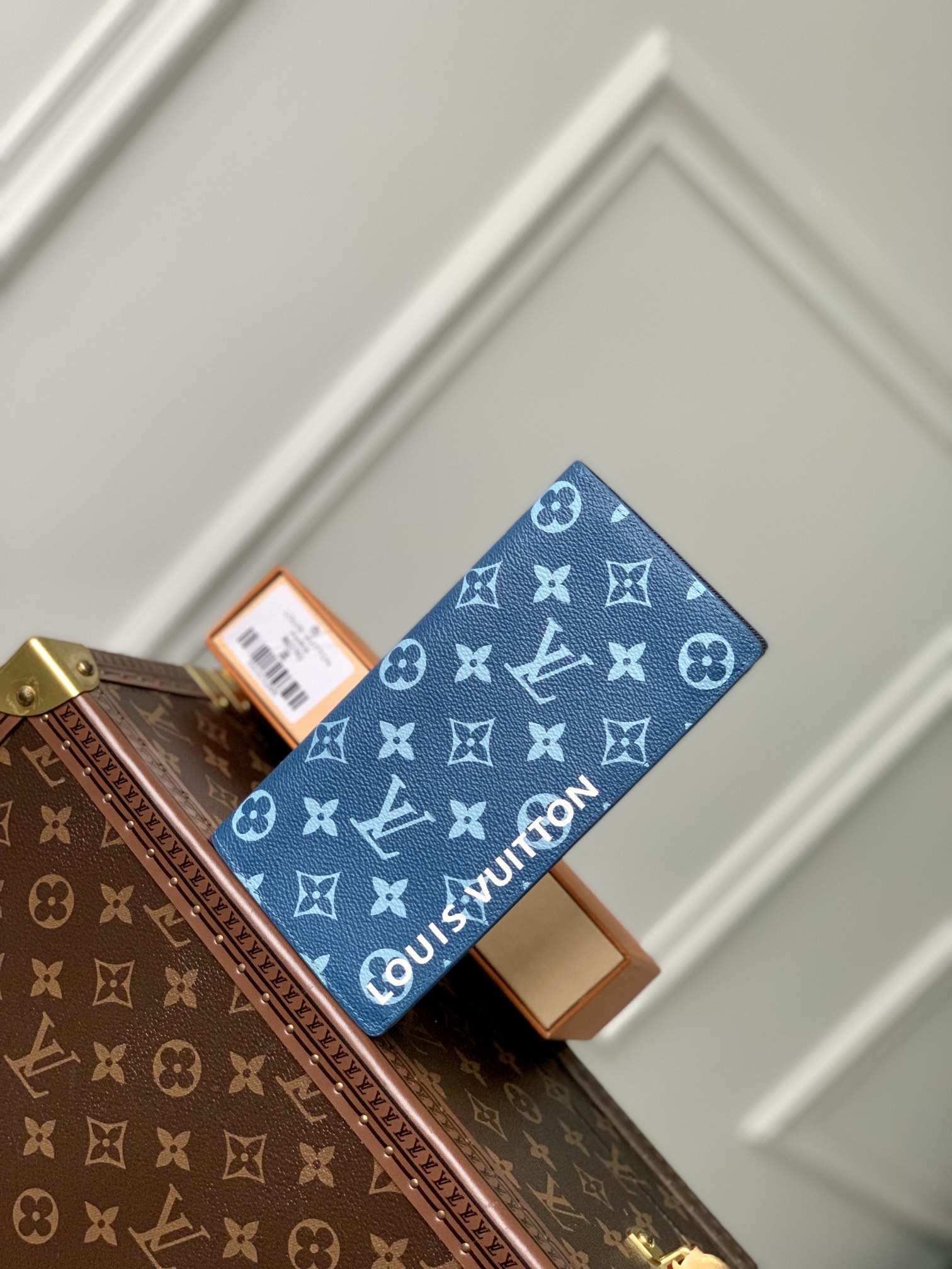 l**is V*t*n wallet-10*19*2cm