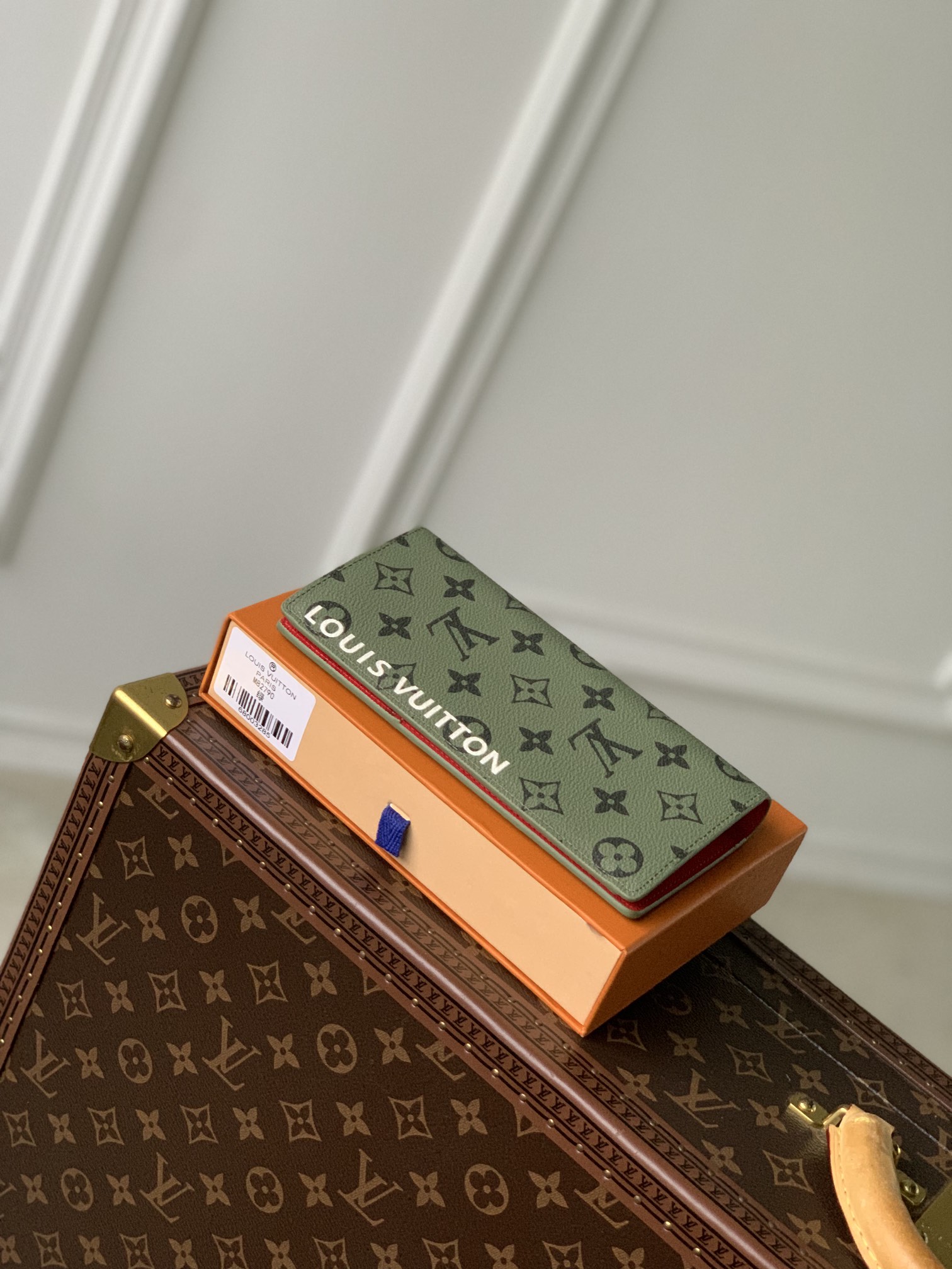 l**is V*t*n wallet-10*19*2cm