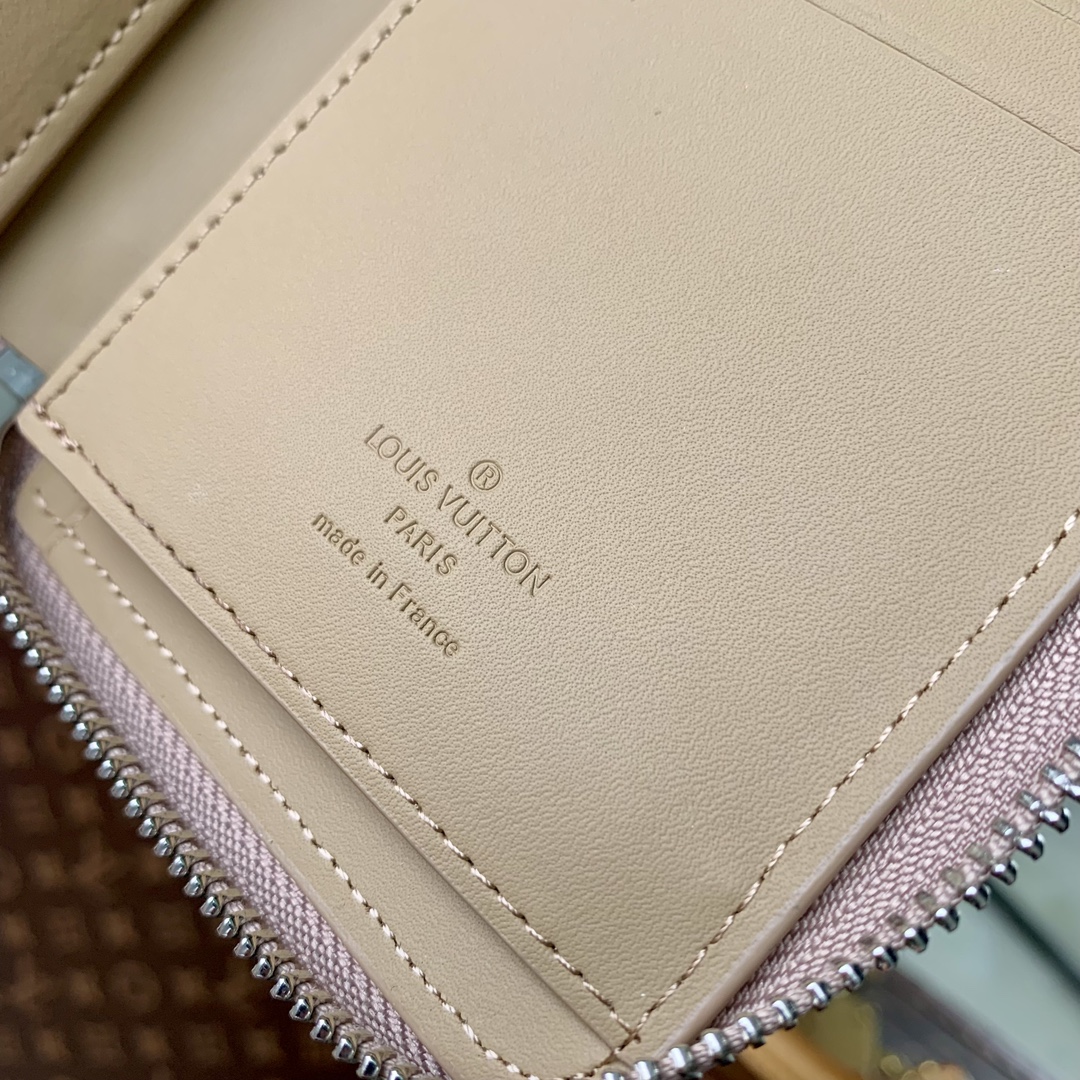 l**is V*t*n zippy wallet m82529-20*10cm