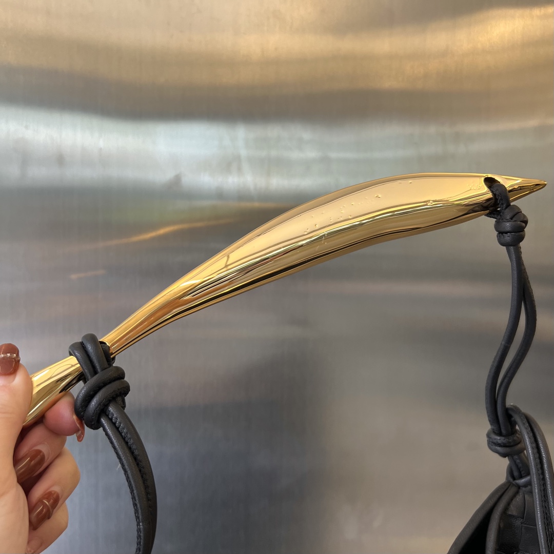 Bo*te*ga ve*ne*tasardine hobo tote-41x40x10cm