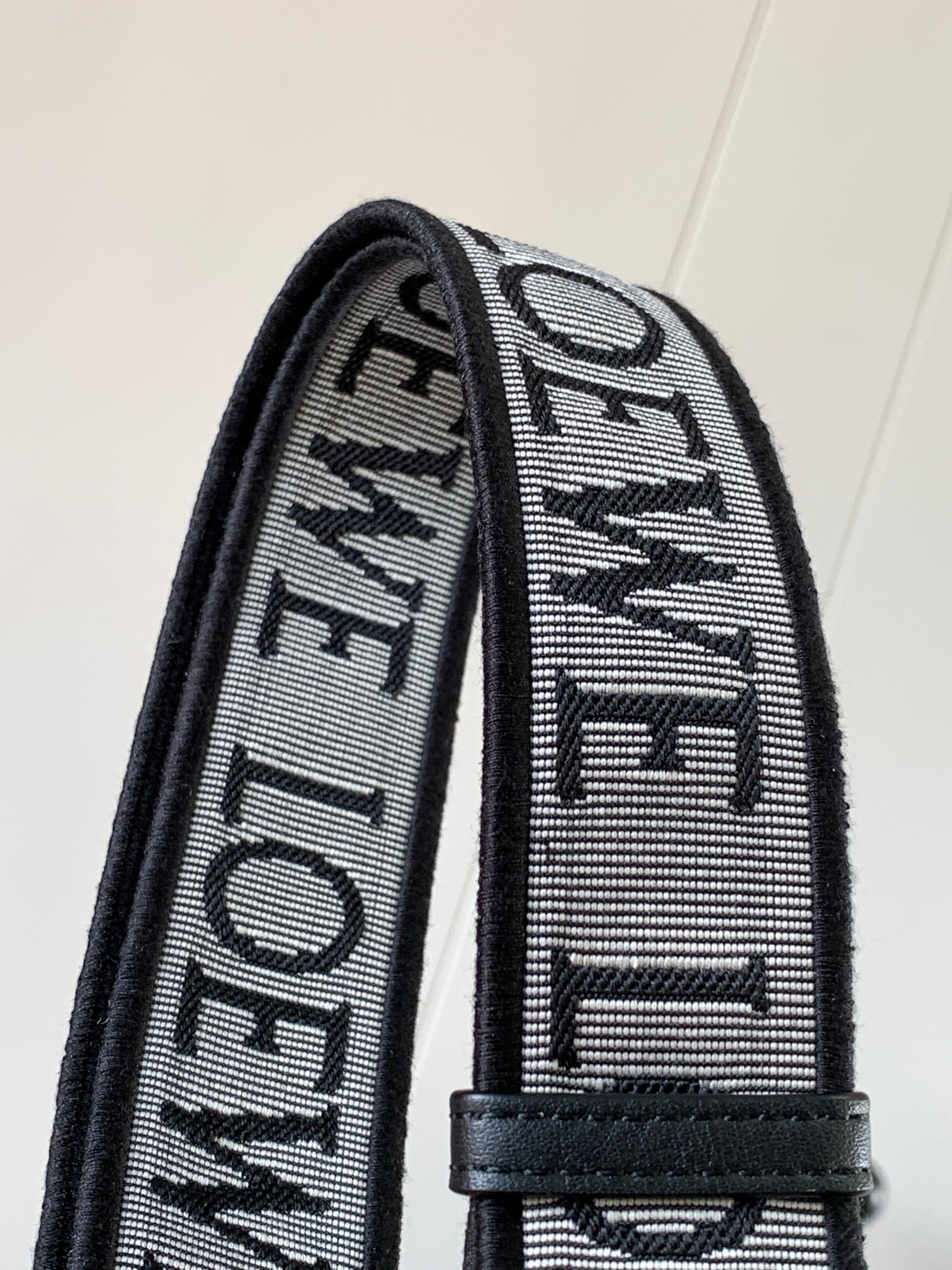 Loewe Anagram Straps-134CM