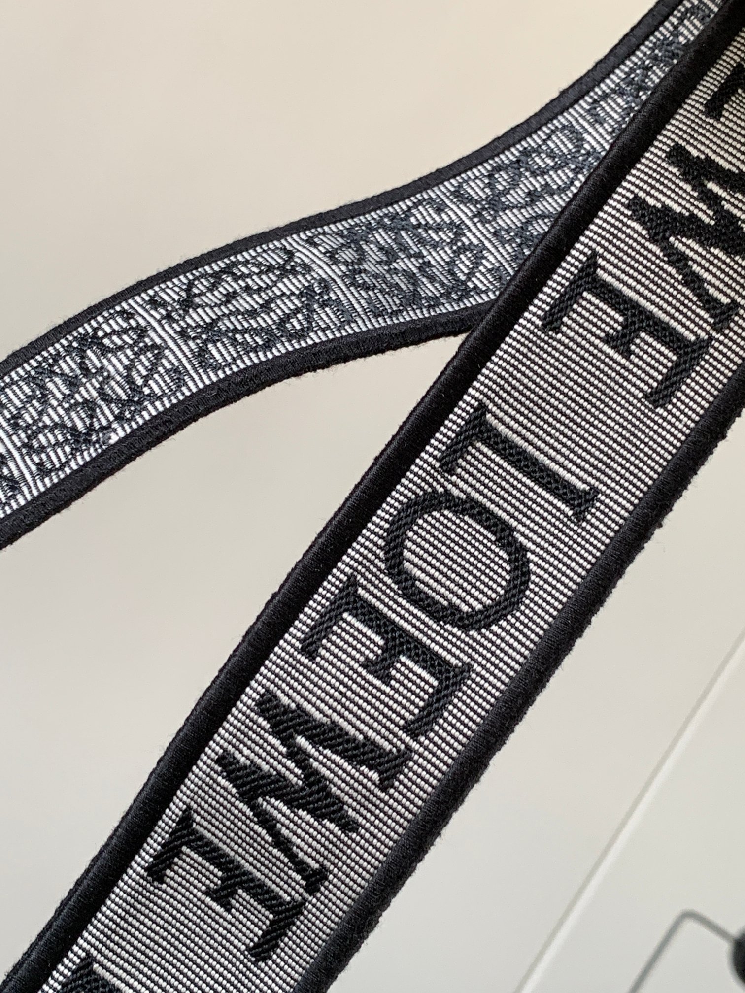 Loewe Anagram Straps-134CM